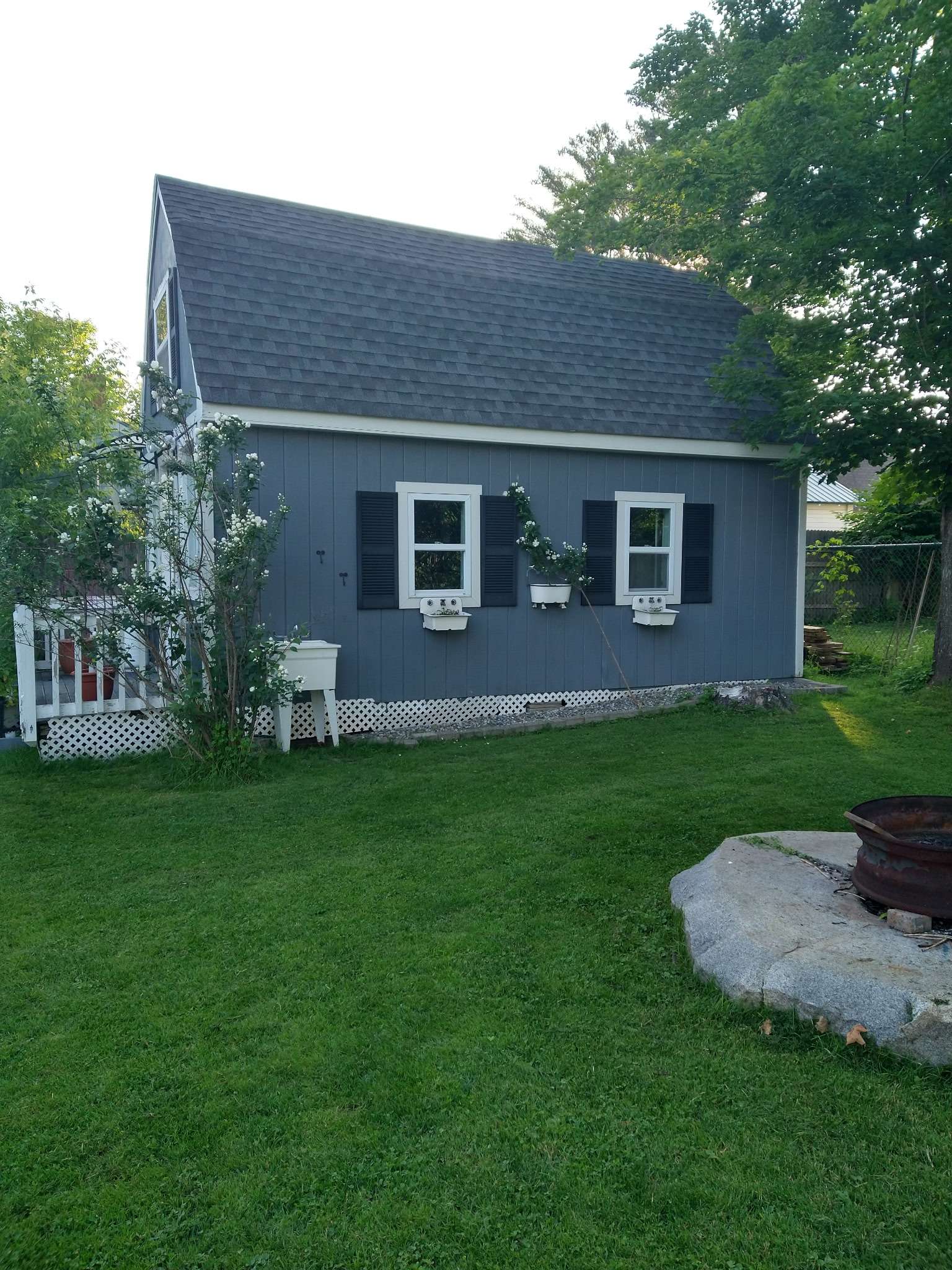 Charming guest house with window boxes and landscaping in Skowhegan - contractor property